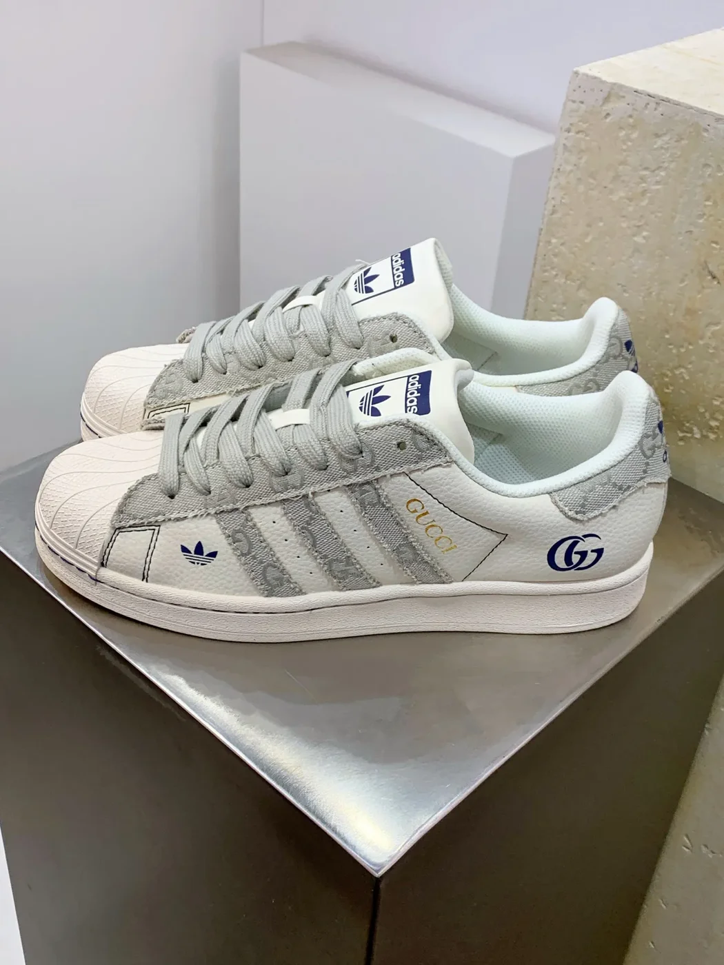 Adidas Gazelle Indoor Gucci White Gray Low Shoes product view 1