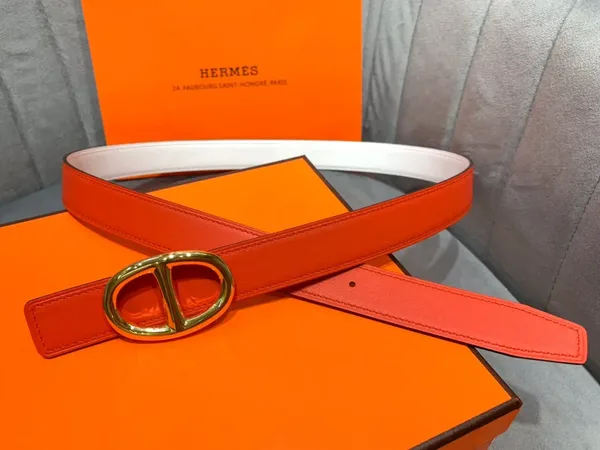 Hermès White/Red Reversible Belt with Gold-Tone Oval Buckle product view 3