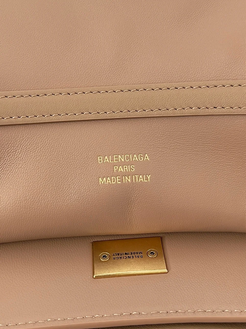 Balenciaga Rodeo Large Bag in Latte Calfskin product view 8