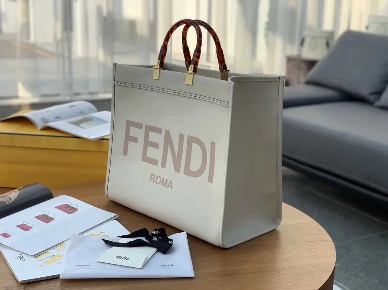 Fendi Sunshine Large Tote Bag In White Calfskin product view 5