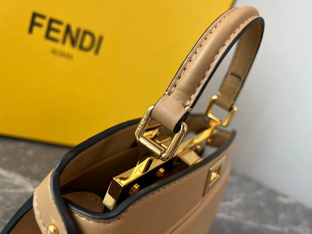 Fendi Peekaboo ISeeU Petite Bag In Beige Nappa Leather product view 7