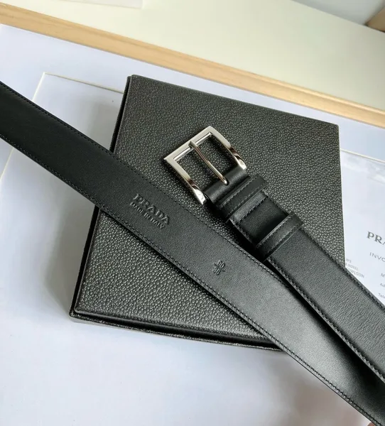 Prada 35MM Belt in Black Smooth Calfskin product view 4