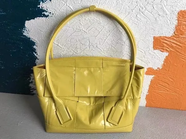 Bottega Veneta Arco Medium Bag In Yellow Intrecciato Leather product view 2