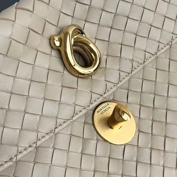 Bottega Veneta Madison Bag — Beige product view 6