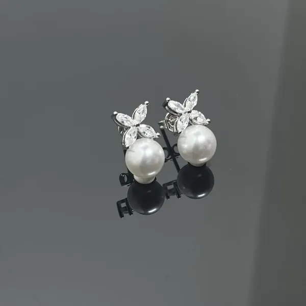 Tiffany & Co. Victoria Flower Pearl-Effect Earrings Silver-Tone product photo