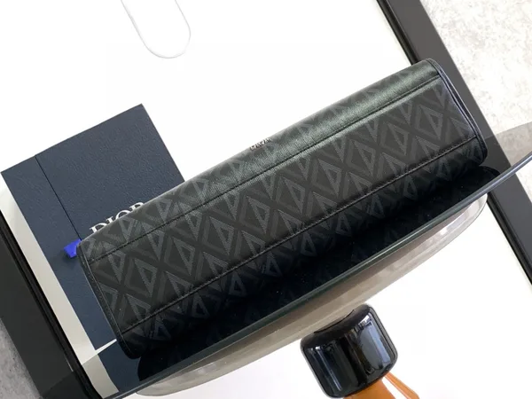 Dior Safari Tote Bag in Black CD Diamond Canvas product view 2