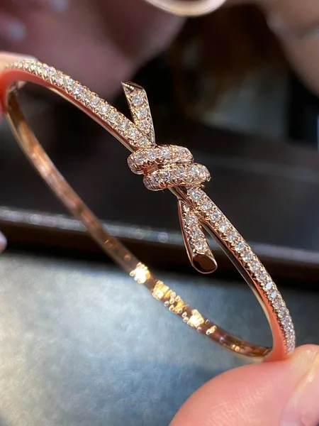 Tiffany & Co. Knot Full Pavé-Effect Bangle Rose-Tone product photo