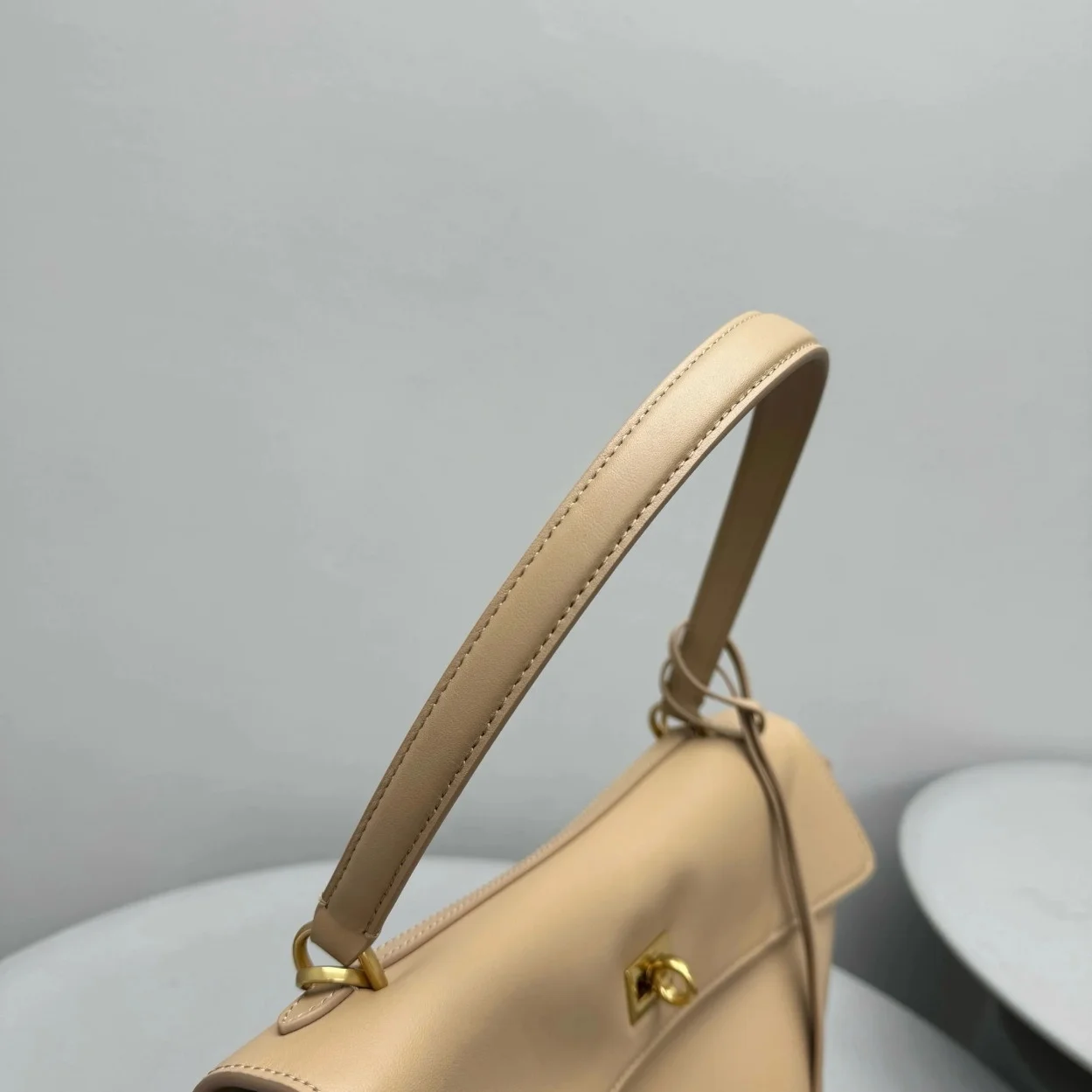 Balenciaga Rodeo Medium Bag in Latte Calfskin product view 7