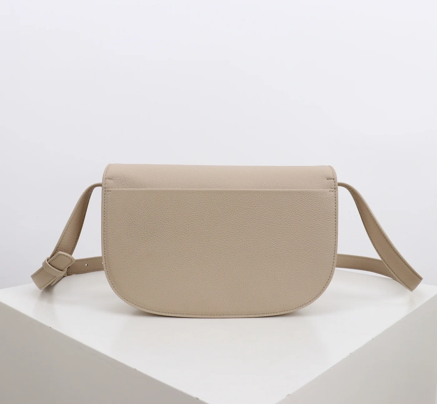 Medium Dior Médaillon Flap Bag — Beige product view 7