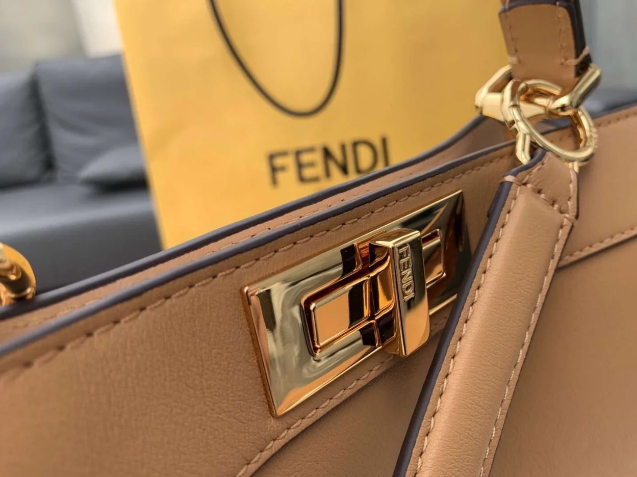 Fendi Peekaboo ISeeU Medium Bag In Beige Calfskin product view 5