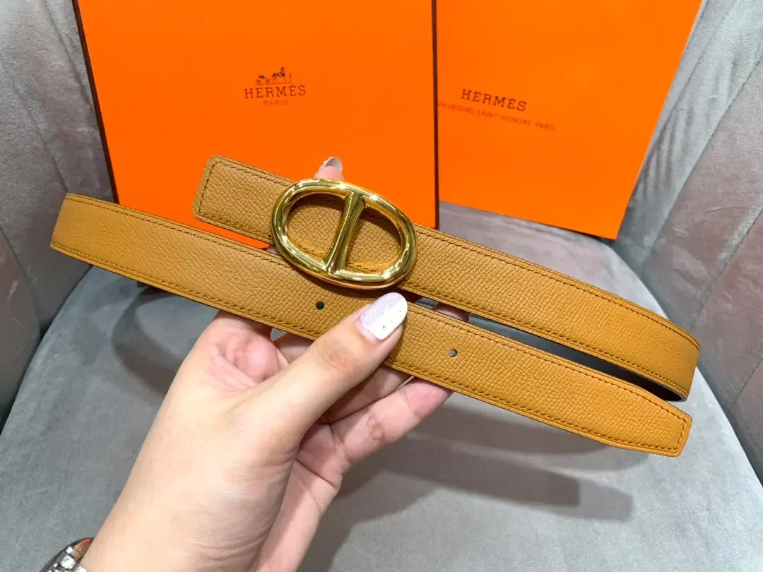 Hermès Tan/Black Reversible Belt with Gold-Tone Oval Buckle product view 4