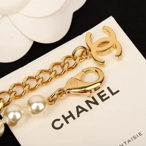 Chanel Pearl-Effect Medallion Choker Necklace Gold-Tone product view 4
