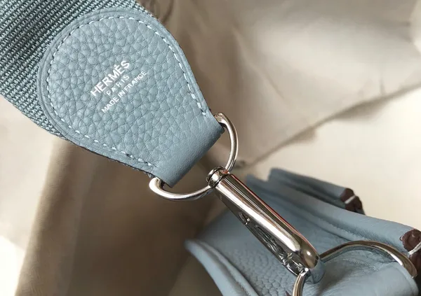 Hermes Evelyne III 29 Bag In Blue Lin Clemence Leather product view 3