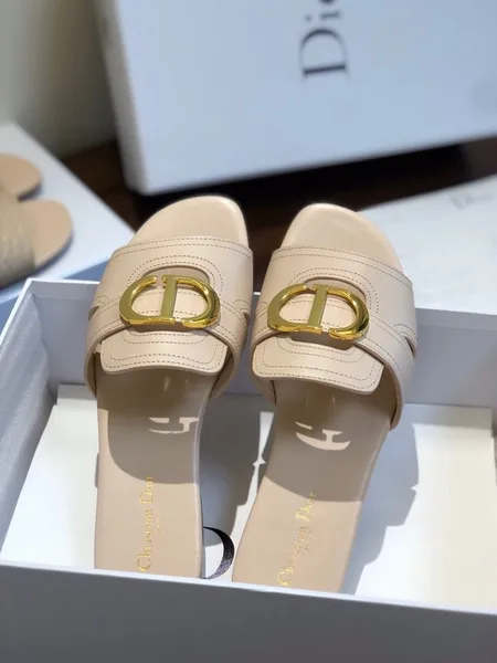 Dior 30 Montaigne Slides In Beige Calfskin product view 4