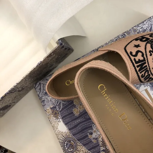 Dior Granville Espadrilles In Beige Jute Canvas with Dior Union Motif product view 4