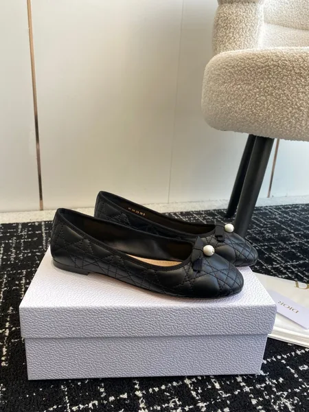 Dior Ballerina Flats in Black Quilted Cannage Calfskin product view 8