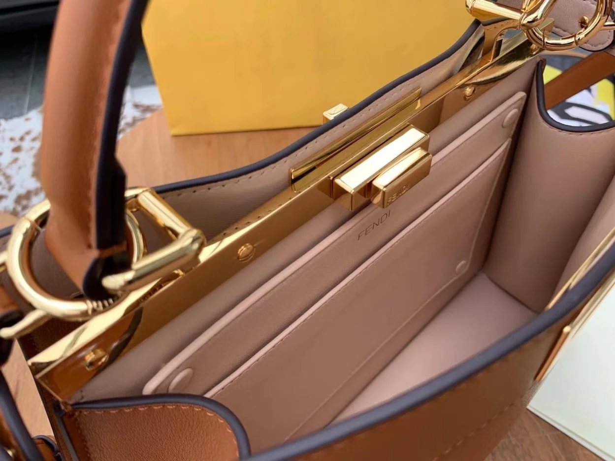Fendi Peekaboo ISeeU Medium Bag In Brown Calfskin product view 3
