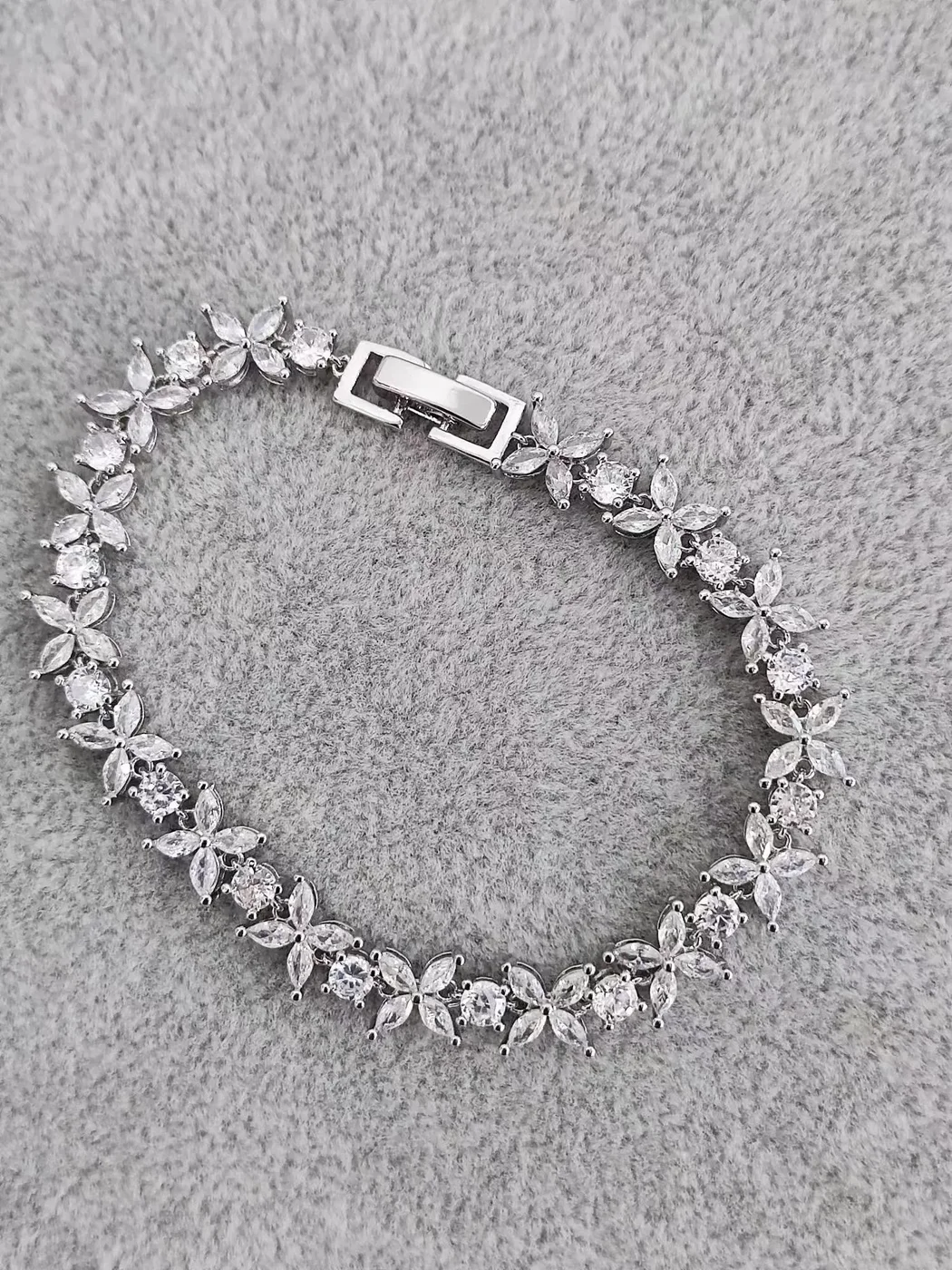Tiffany & Co. Cluster Tennis Bracelet Silver-Tone product view 1