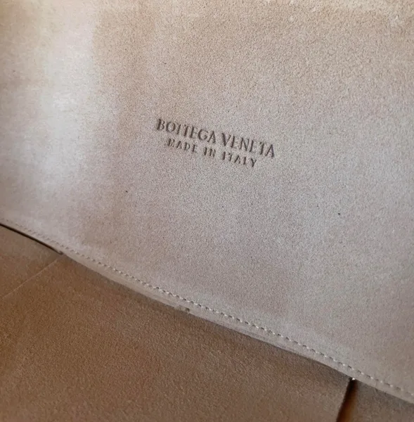 Bottega Veneta Arco Medium Tote In Beige Intrecciato Lambskin product view 7