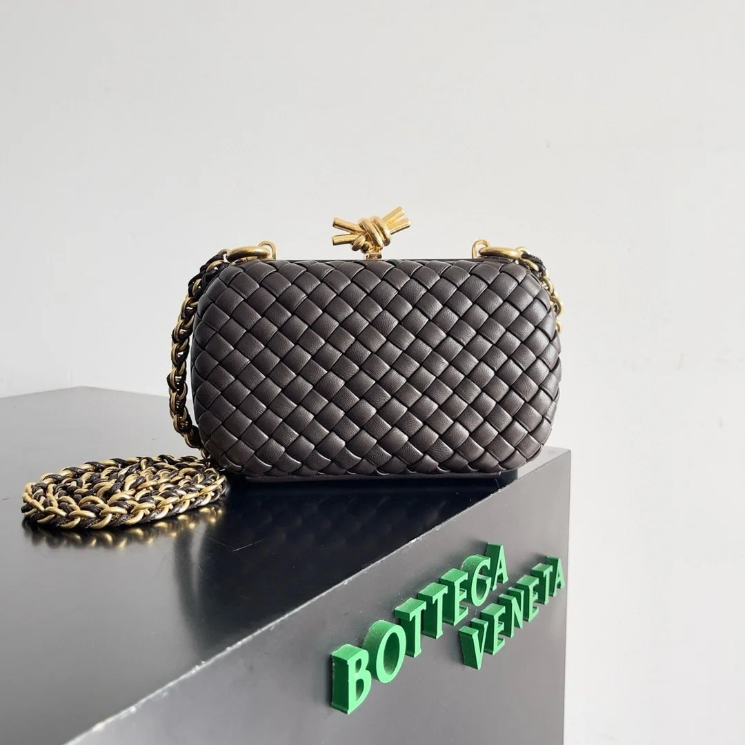 Bottega Veneta Knot Clutch with Chain in Fondant Intrecciato Lambskin product view 4
