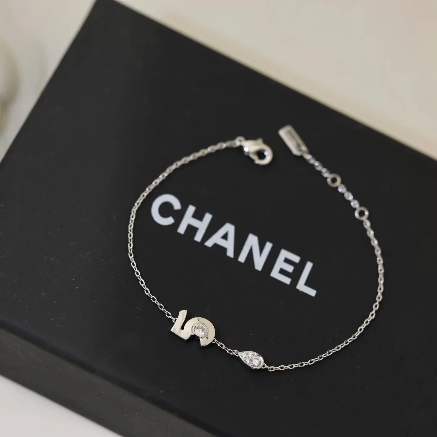 Chanel No.5 Slim Chain Bracelet Silver-Tone product view 1