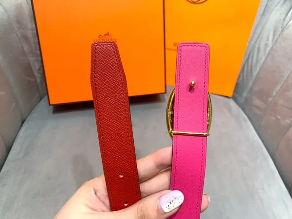 Hermès Red/Bright Pink Reversible Belt with Gold-Tone Oval Buckle product view 7