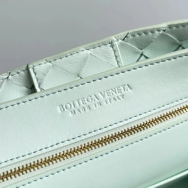 Bottega Veneta Andiamo Medium Bag In Glacier Intrecciato Lambskin product view 7