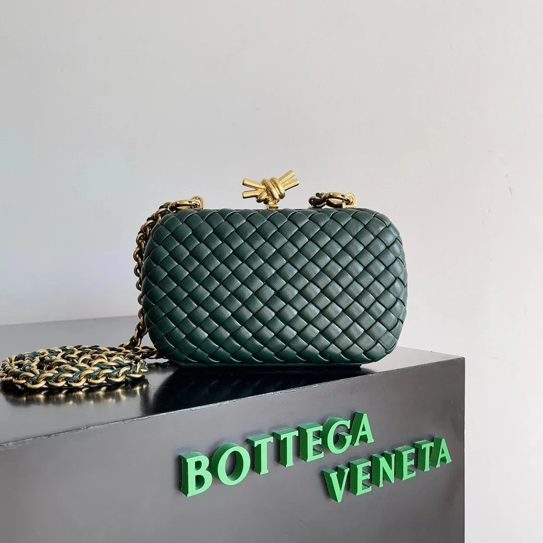 Bottega Veneta Knot Clutch with Chain in Green Intrecciato Lambskin product view 9