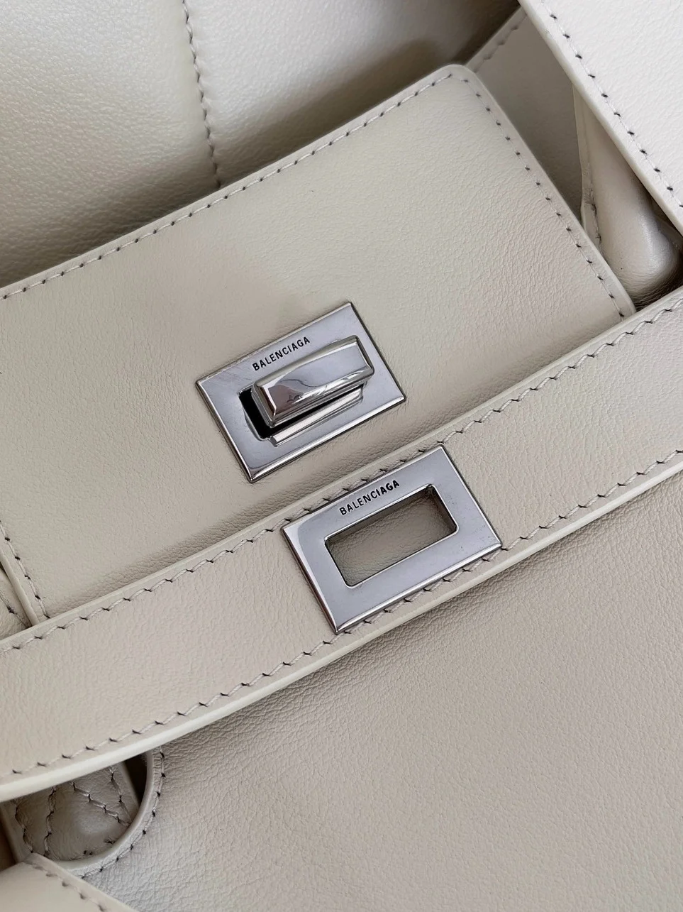 Balenciaga Bel Air Carry All Medium Bag in Beige Calfskin product view 10