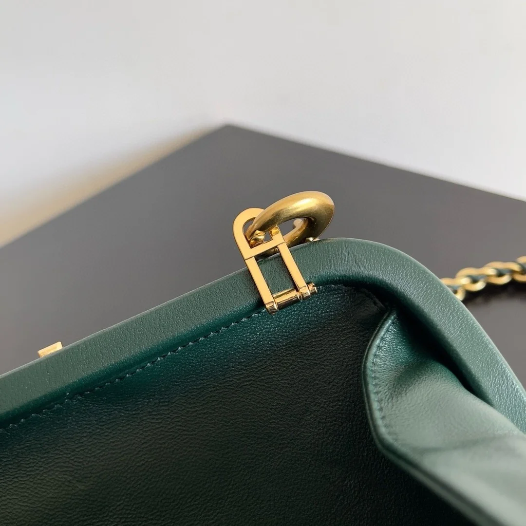 Bottega Veneta Knot Clutch with Chain in Green Intrecciato Lambskin product view 6