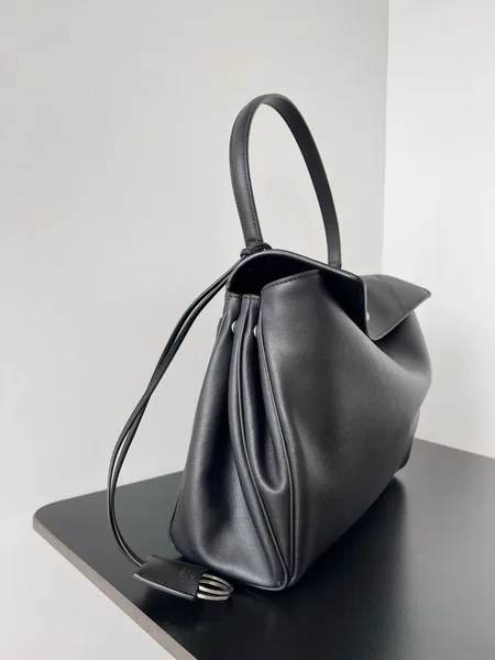 Balenciaga Rodeo Medium Bag in Noir Calfskin product view 9