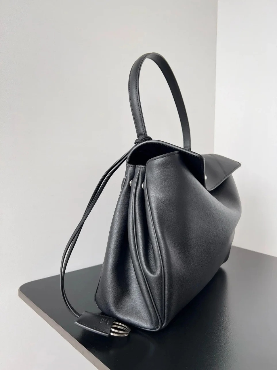 Balenciaga Rodeo Medium Bag in Noir Calfskin product view 9