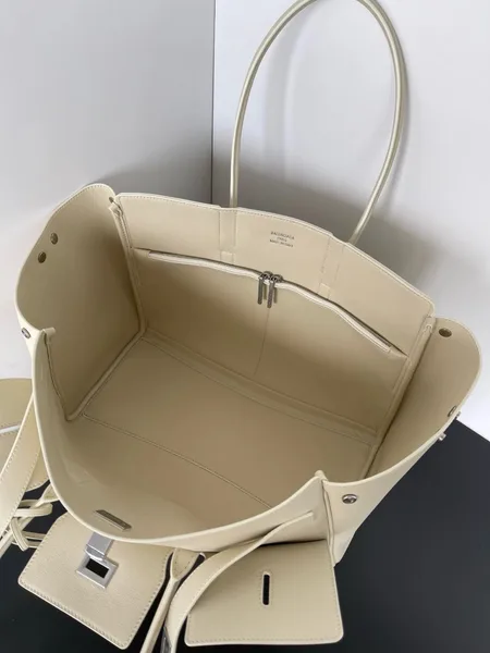 Balenciaga Bel Air Carry All Medium Bag in Beige Calfskin product view 3