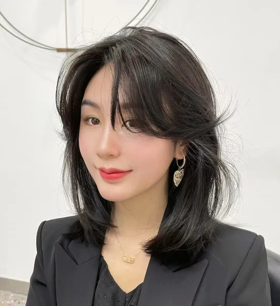 Chanel Heart Dangle Hoop Earrings Gold-Tone product view 7