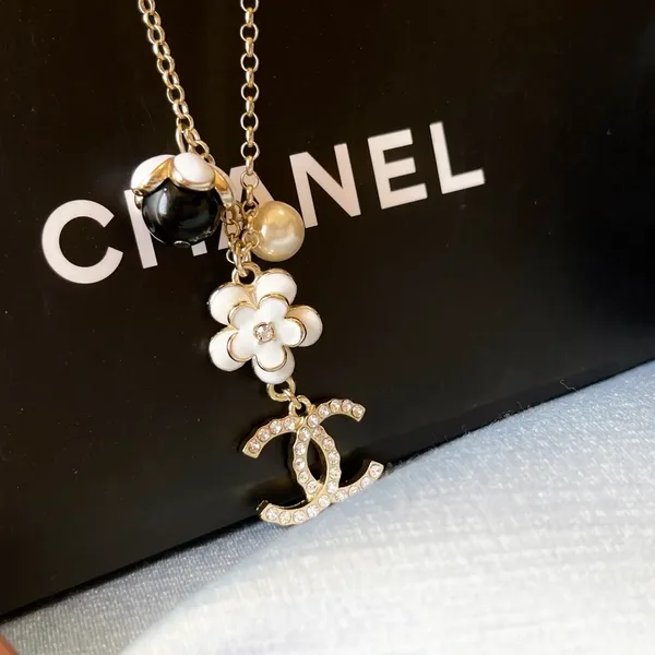 Chanel Flower Pearl-Effect CC Pendant Necklace Gold-Tone product view 7