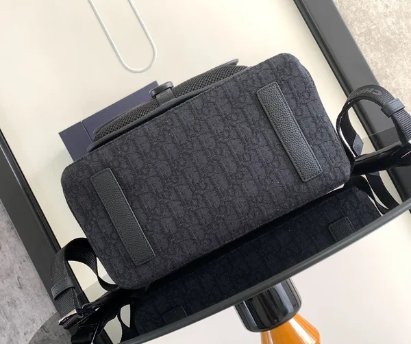 Dior 8 Backpack in Black Dior Oblique Jacquard product view 4
