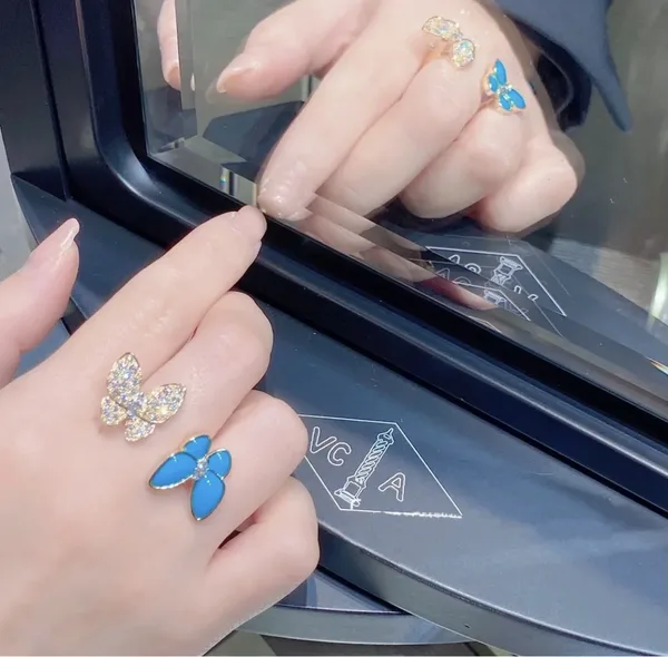 Van Cleef & Arpels Two Butterfly Blue and Gold-Tone Open Ring product view 2
