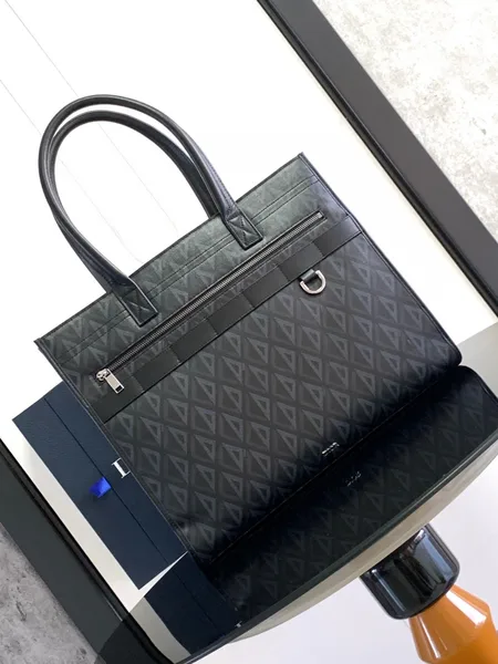 Dior Safari Tote Bag in Black CD Diamond Canvas product view 4