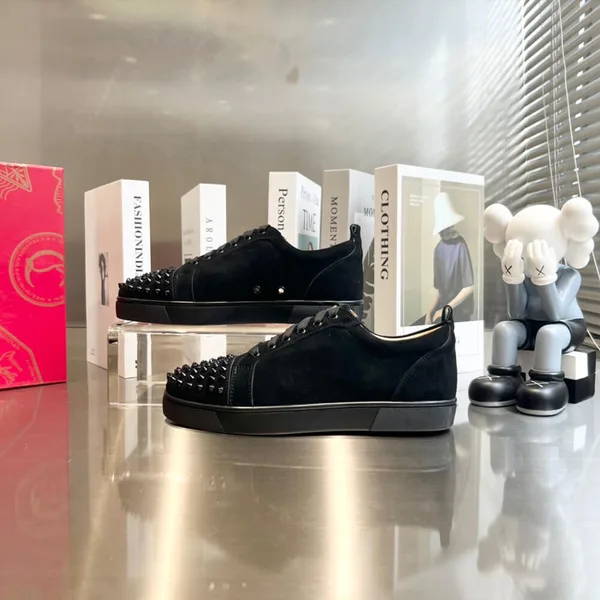 Christian Louboutin Louis Junior Spikes Suede-Effect Sneakers Black product view 4
