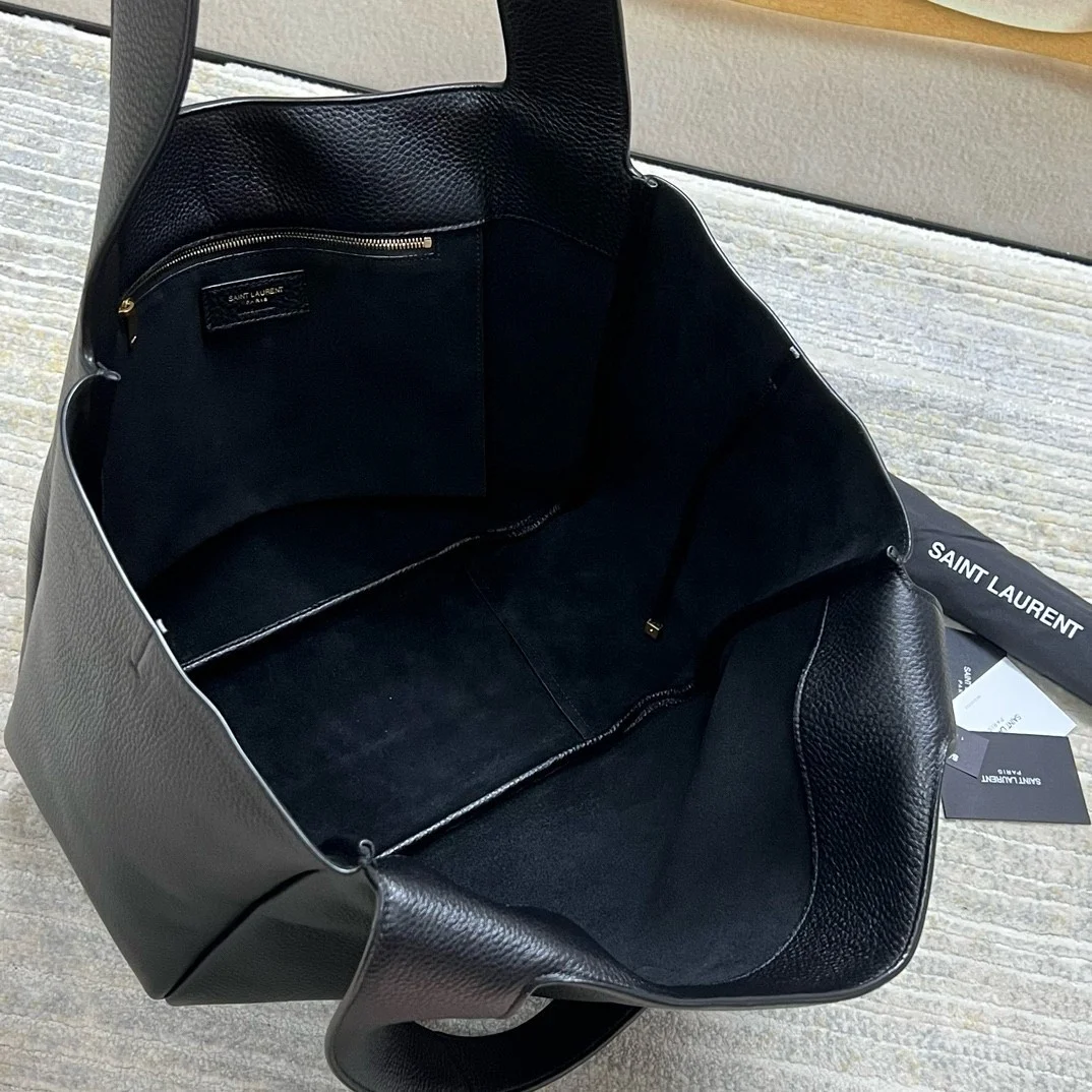 Saint Laurent Bea Tote Bag in Black Grained Leather product view 4