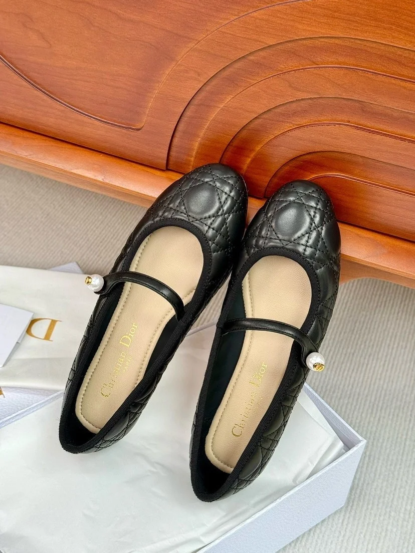 Dior Ballerina Strap Flats in Black Quilted Cannage Calfskin product view 7