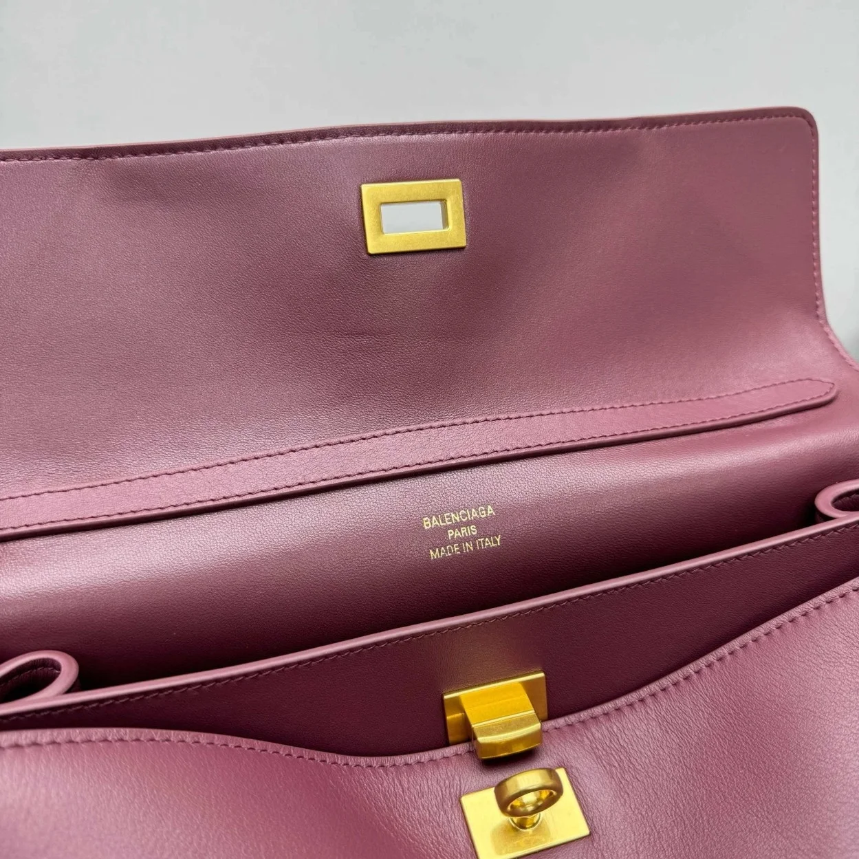Balenciaga Rodeo Medium Bag in Burgundy Calfskin product view 7