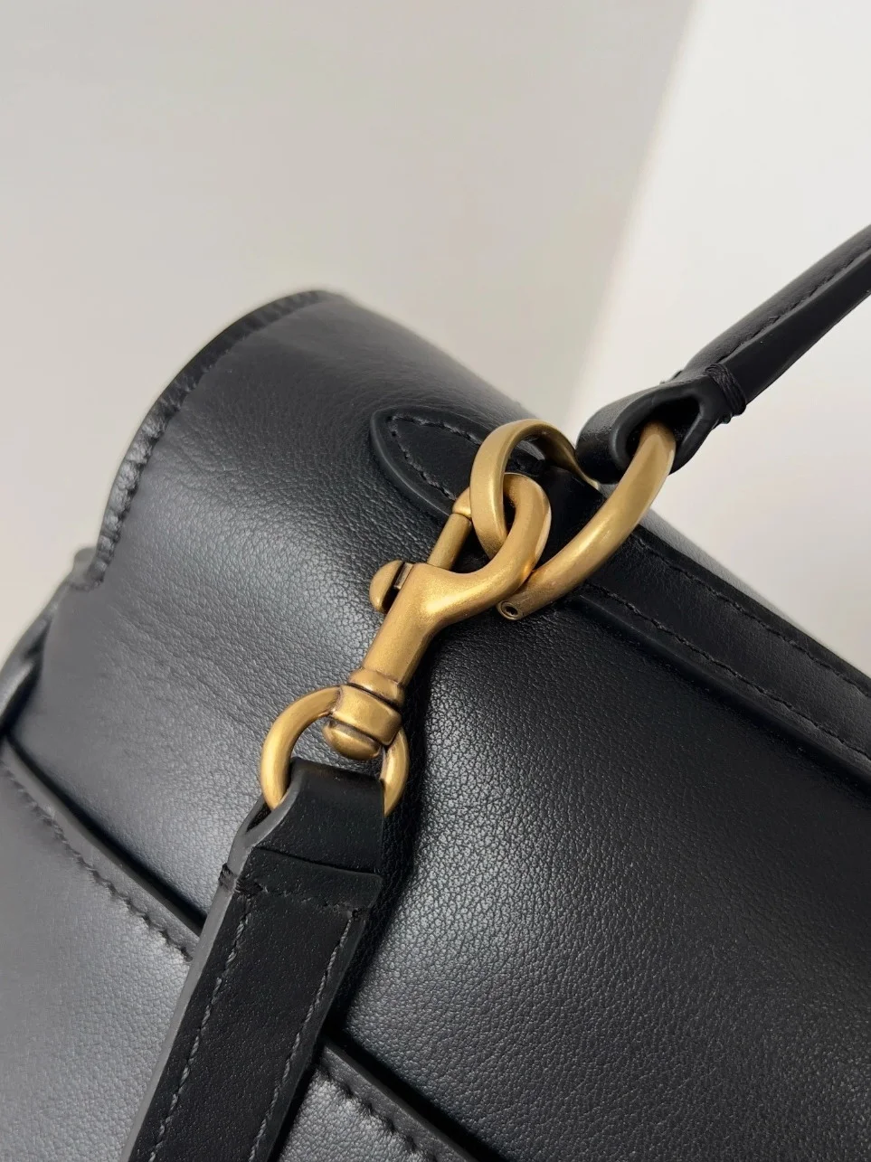 Balenciaga Rodeo Large Bag in Black Calfskin product view 8