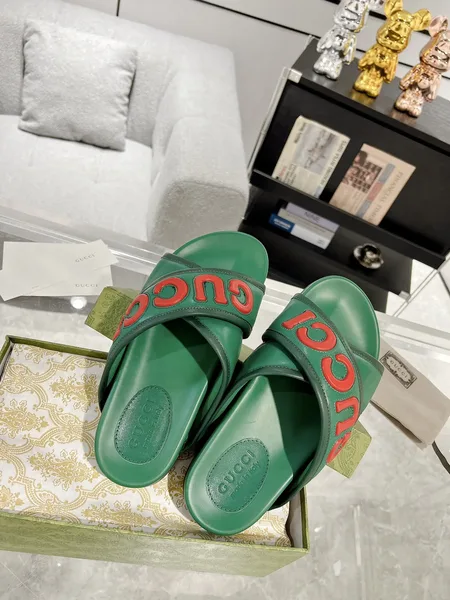 Gucci Couple Slide Sandals Green Edition product view 4