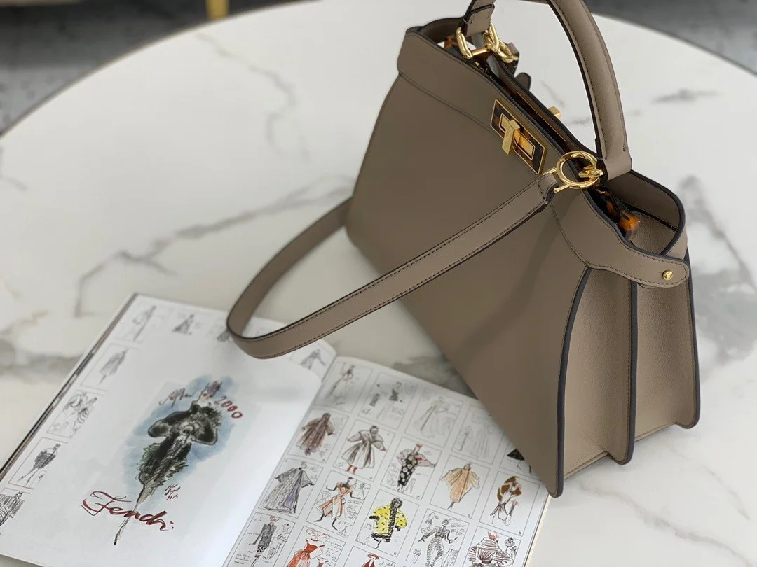 Fendi Peekaboo ISeeU Medium Bag In Grey Calfskin product view 6