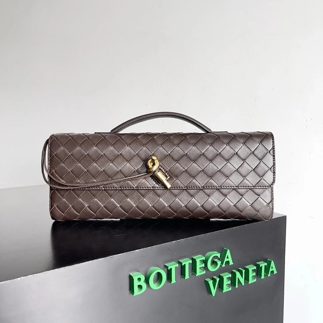 Bottega Veneta Andiamo Clutch with Handle in Fondant Intrecciato Lambskin product view 3