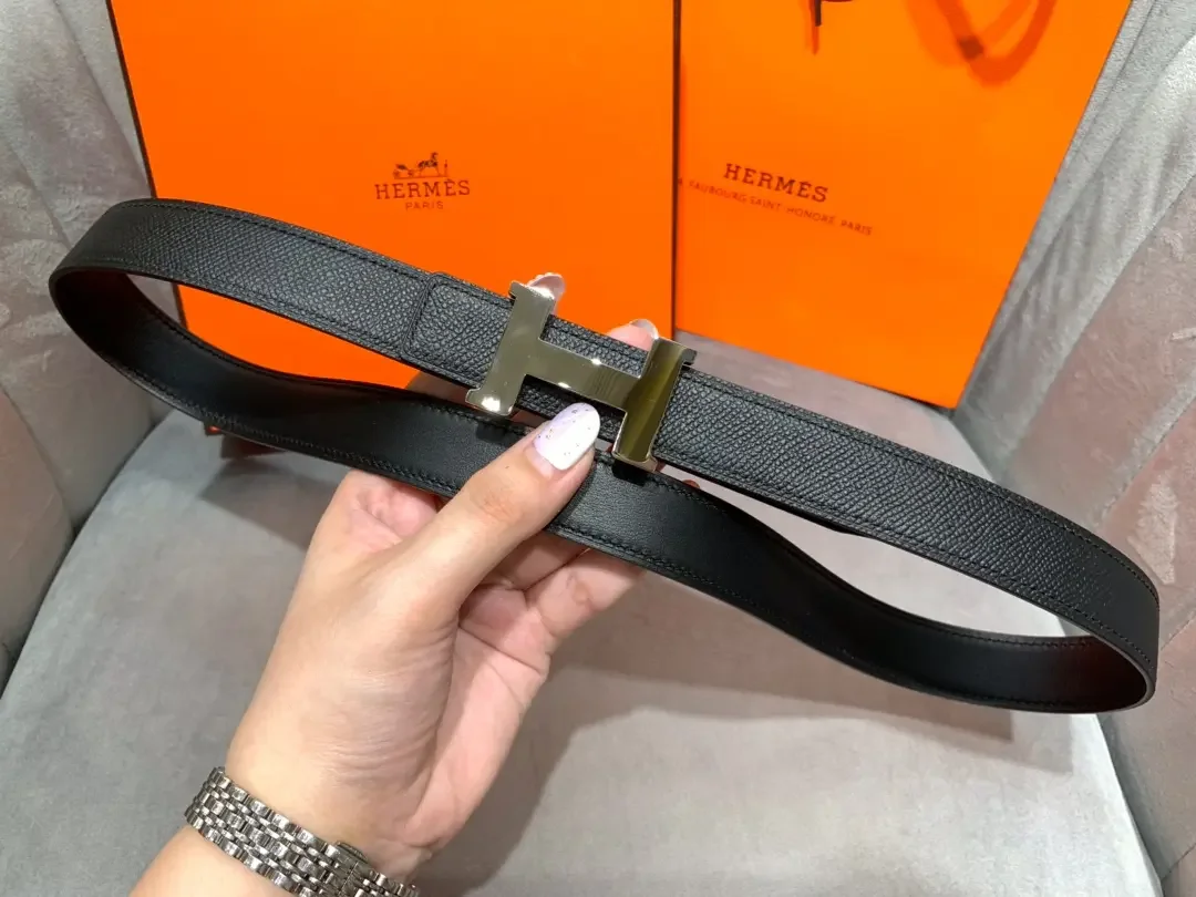 Hermès Black Reversible Belt with Silver-Tone Wide H Buckle product view 5