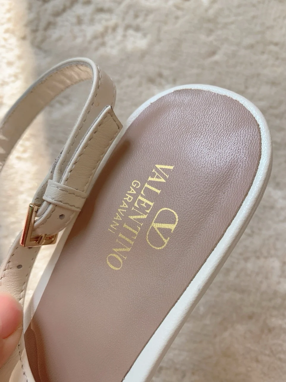 Valentino Bold Edition VLogo Slingback Ballerinas in White Leather product view 8