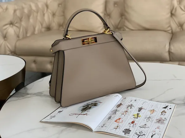 Fendi Peekaboo ISeeU Medium Bag In Grey Calfskin product view 2