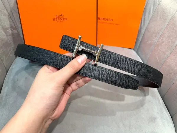 Hermès Black Reversible Belt with Silver-Tone Stirrup-Style H Buckle product view 3